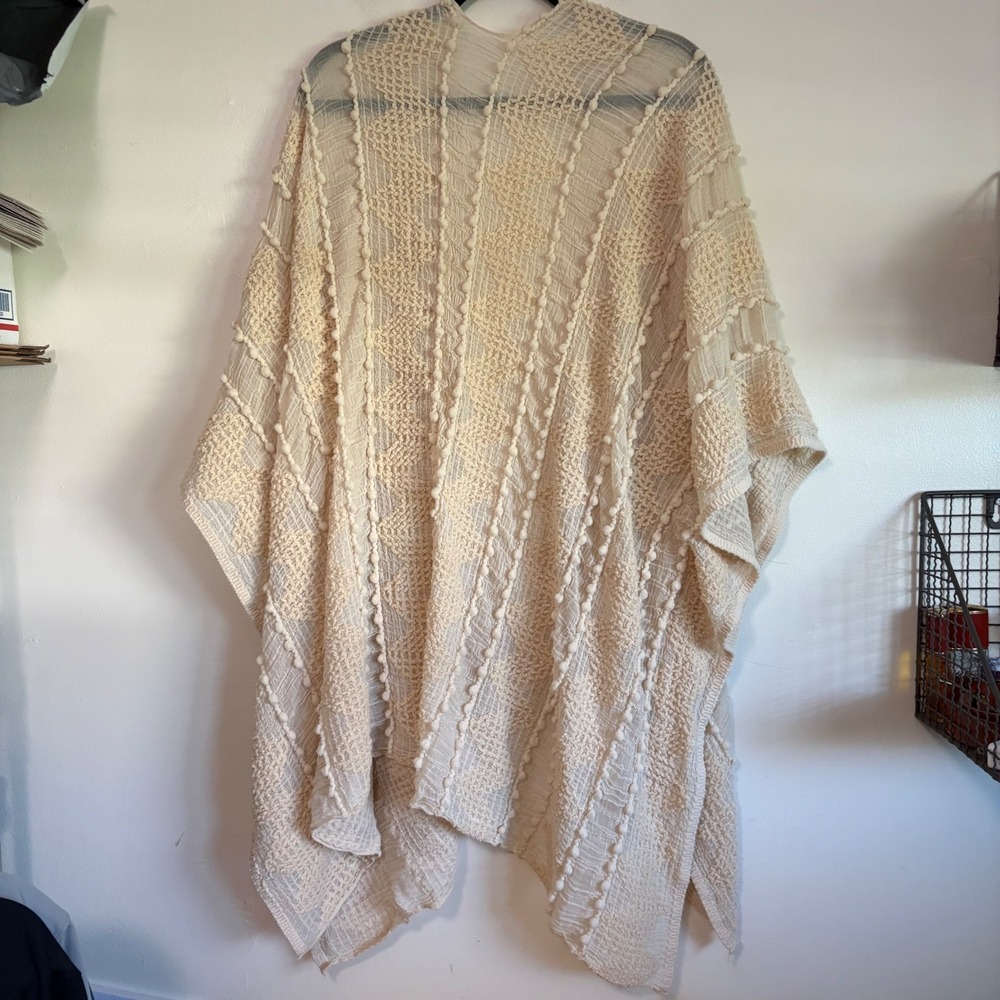 Womens Cream Textured Pom Pom Trim Kimono Wrap Open Front Shawl One‎ Size - Picture 5 of 5